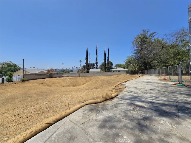 412 W Altadena Dr, Altadena, CA 91001