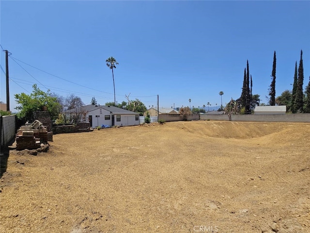 412 W Altadena Dr, Altadena, CA 91001
