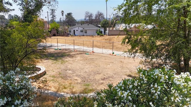 412 W Altadena Dr, Altadena, CA 91001