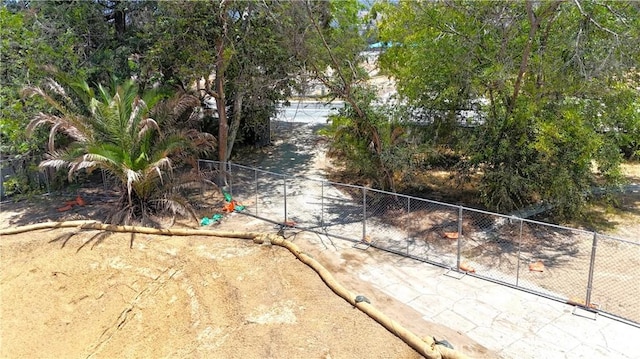 412 W Altadena Dr, Altadena, CA 91001