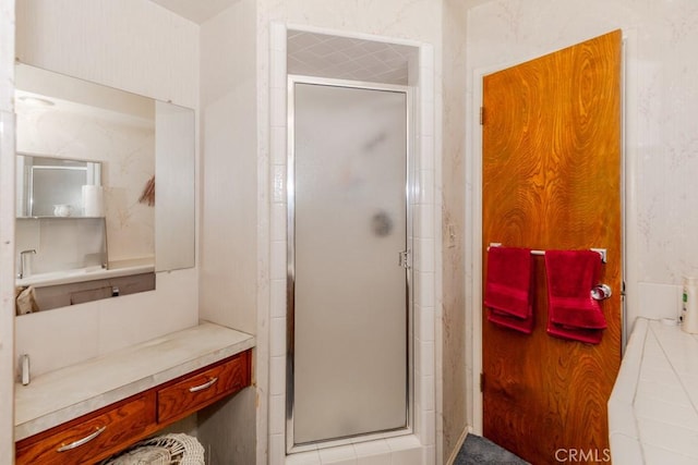 17480 Fontlee Ln, Fontana, CA 92335 - bathroom with a shower stall and vanity