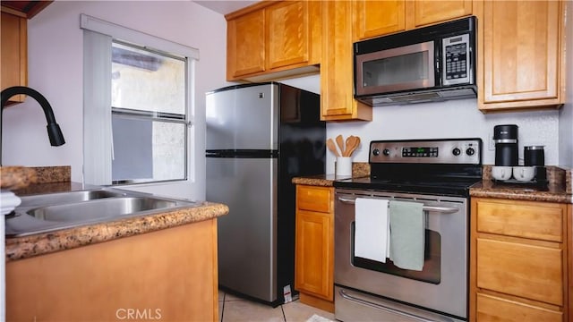 1345 Cabrillo Park Dr Unit B14, Santa Ana, CA 92701 - photo 3