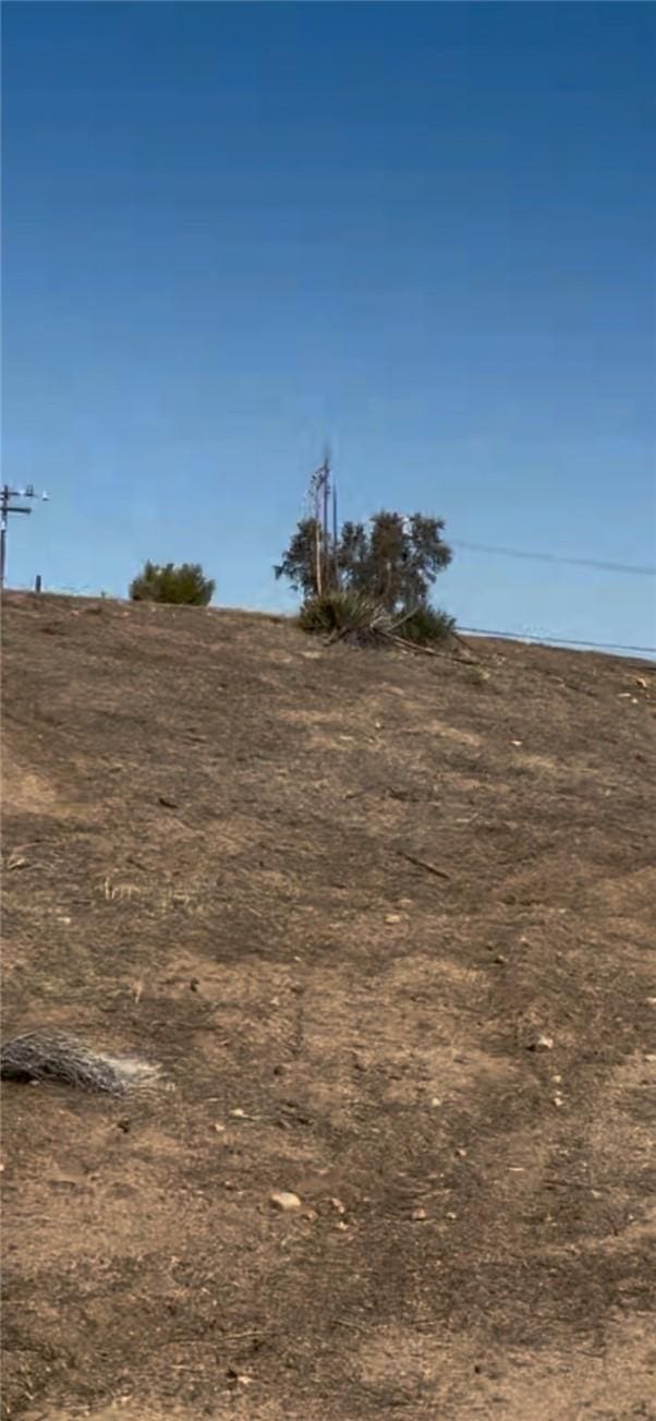 8637 Wilson Ranch Rd, Phelan, CA 92371