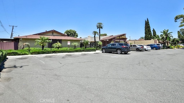 1531 E Ln Palma Ave Unit C2, Anaheim, CA 92805 - view of uncovered parking lot
