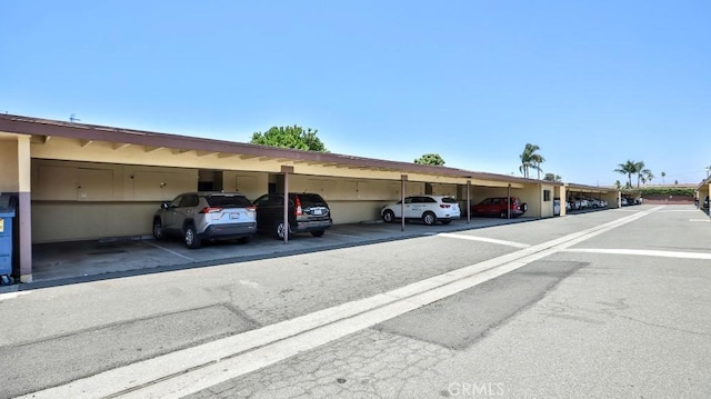 1531 E Ln Palma Ave Unit C2, Anaheim, CA 92805 - view of covered parking lot