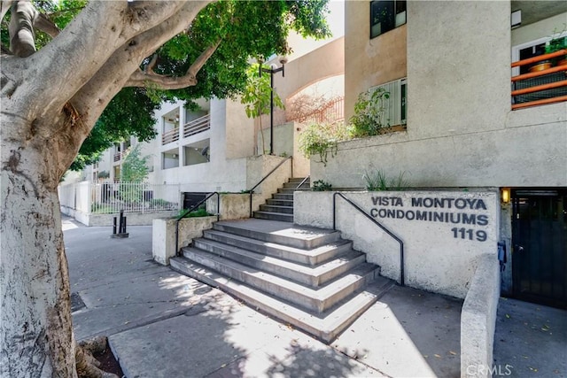 1119 Albany St Unit 226, Los Angeles, CA 90015 - view of home's community featuring stairway