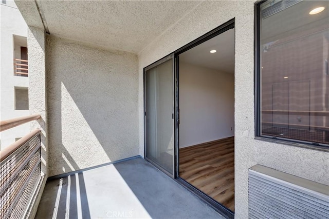 1119 Albany St Unit 226, Los Angeles, CA 90015 - view of balcony