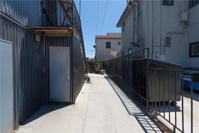 285 W 9th St, San Pedro, CA 90731 - view of concrete alley