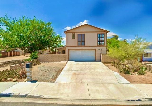 14166 Riviera Dr, Victorville, CA 92395 - photo 1