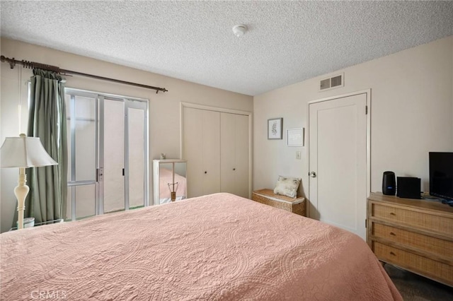 19309 Flowers Ct, Newhall, CA 91321 - bedroom with a textured ceiling and a closet