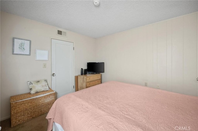19309 Flowers Ct, Newhall, CA 91321 - bedroom featuring a textured ceiling