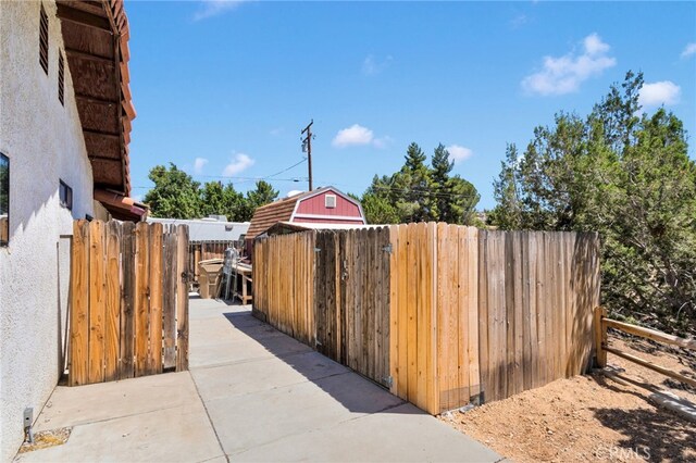 7390 Chase Ave, Hesperia, CA 92345 - view of patio