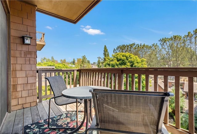 38 Canyon Island Dr Unit 38, Newport Beach, CA 92660 - balcony with outdoor dining space