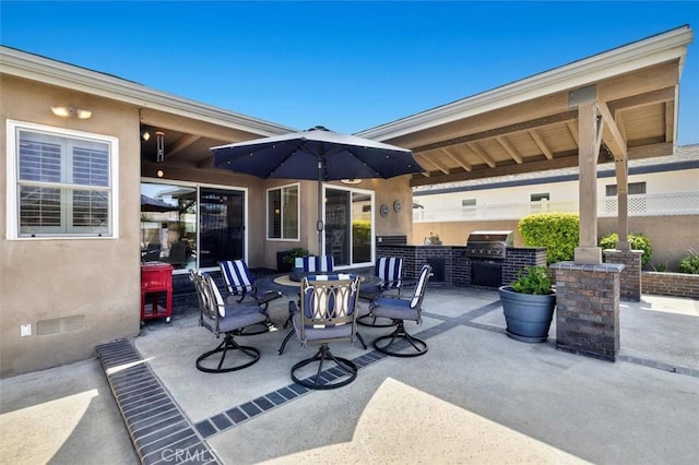 1372 W Sepulveda St, San Pedro, CA 90732 - view of patio featuring area for grilling and outdoor dining area