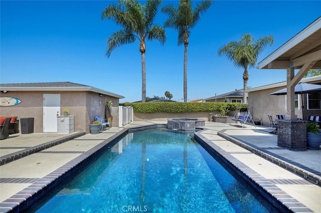 1372 W Sepulveda St, San Pedro, CA 90732 - view of swimming pool with a patio and a pool with connected hot tub
