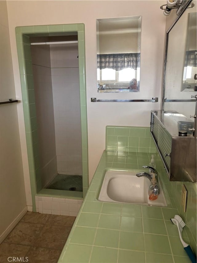 34756 Birch Rd, Barstow, CA 92311 - full bath with tiled shower and tile patterned flooring
