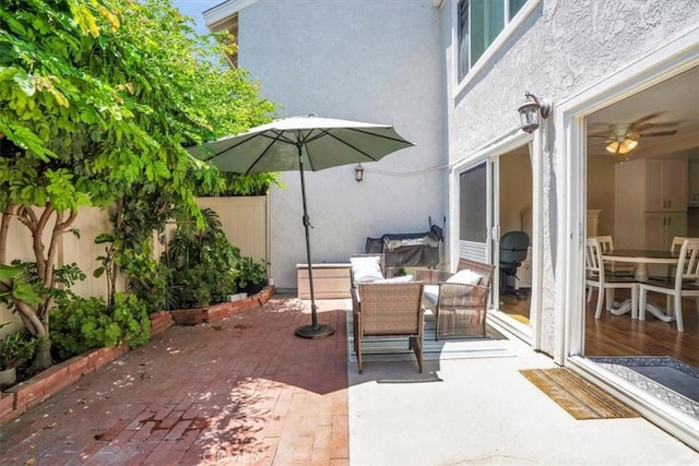12 Sparrow Hill Ln, Laguna Hills, CA 92653 - fenced backyard with a patio area and outdoor dining area