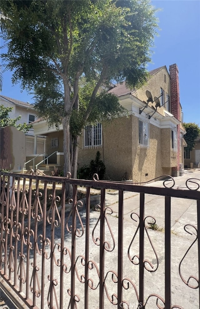 2820 S Budlong Ave, Los Angeles, CA 90007 - photo 1