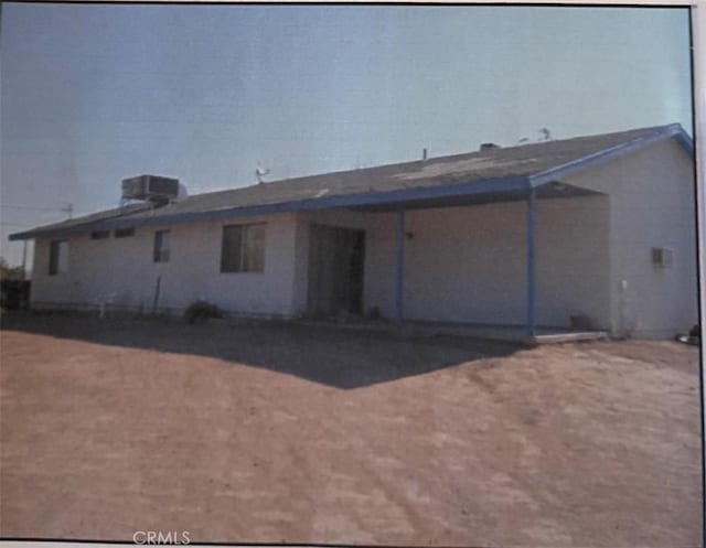 16082 Aztec Rd, Apple Valley, CA 92307 - rear view of property