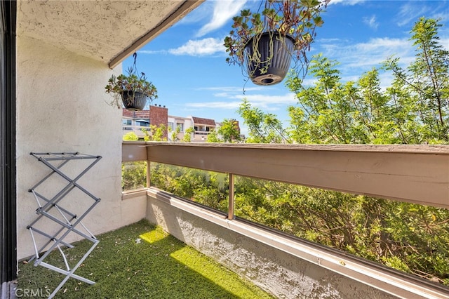 5533 Edward E Horton Ln Unit 6, Encino, CA 91316 - view of balcony