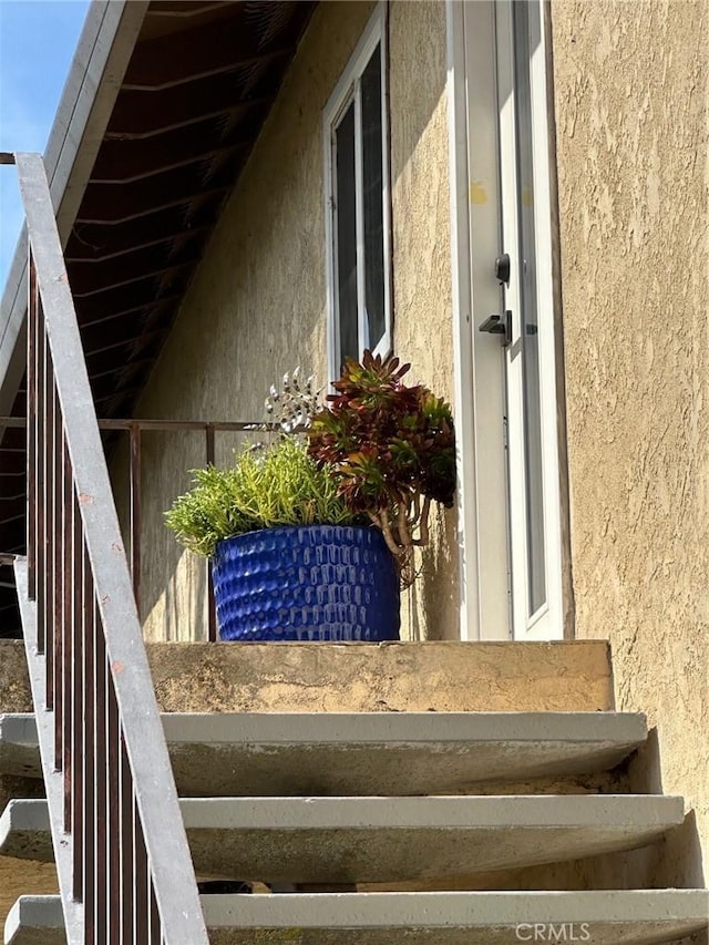 6896 Frontage Rd, Lucerne, CA 95458 - view of stairway