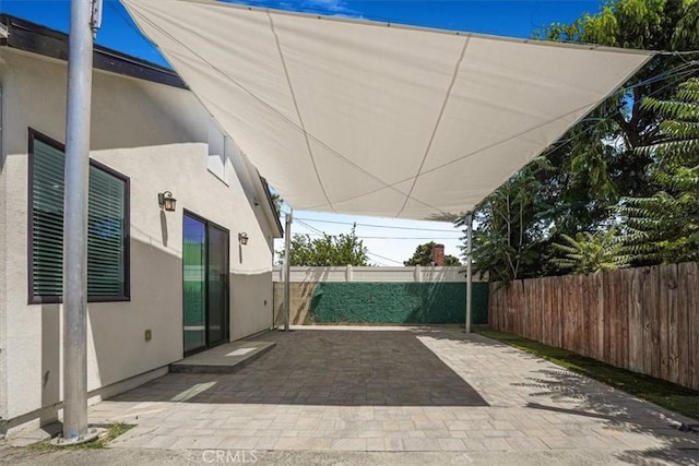 7820 Fulton Ave, North Hollywood, CA 91605 - view of patio / terrace