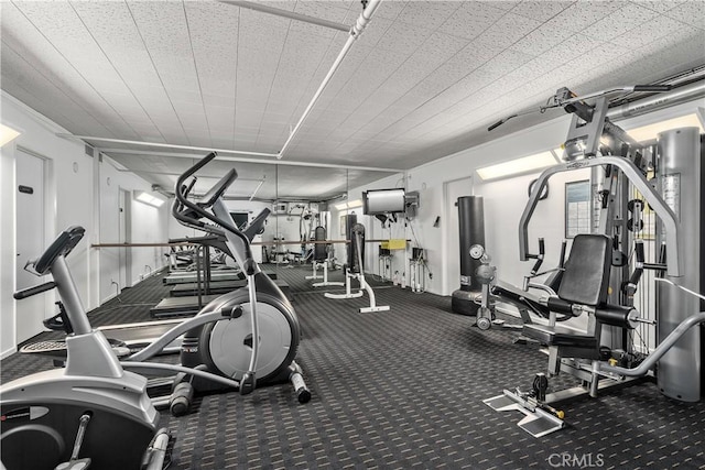 4949 Genesta Ave Unit 102, Encino, CA 91316 - exercise room featuring carpet flooring