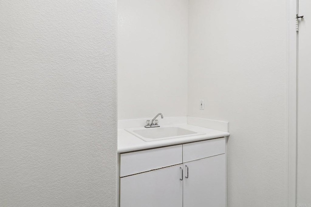 568 Scenic Trail Pl, Chula Vista, CA 91914 - bathroom with vanity and a textured wall