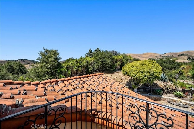 665 Sheehy Rd, Nipomo, CA 93444 - balcony featuring a mountain view