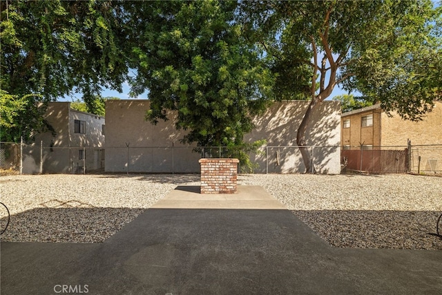 642 W 1st Ave, Chico, CA 95926 - view of yard with a patio area
