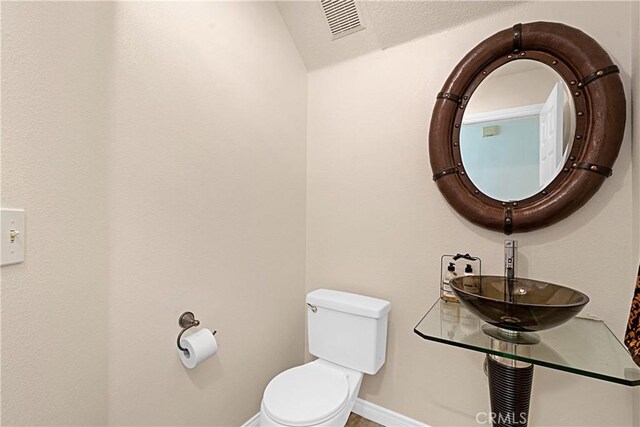 26675 Country Creek Ln, Calabasas, CA 91302 - bathroom with a sink and toilet