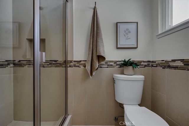 124 Marion Blvd, Fullerton, CA 92835 - full bath with a stall shower, tile walls, and wainscoting