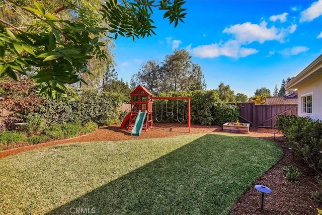 124 Marion Blvd, Fullerton, CA 92835 - view of jungle gym