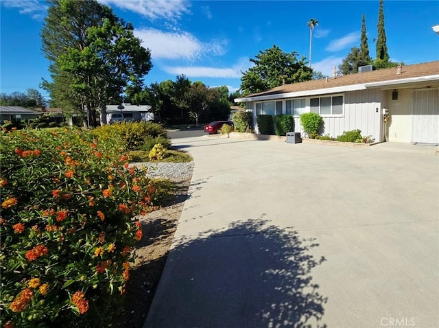 8450 Limerick Ave, Winnetka, CA 91306 - view of concrete driveway