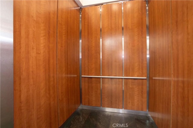 7205 Summertime Ln, Culver City, CA 90230 - elevator
