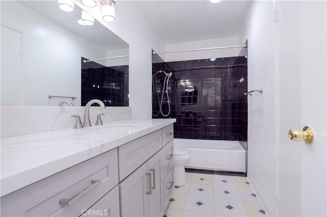 7205 Summertime Ln, Culver City, CA 90230 - bathroom with vanity and  shower combination