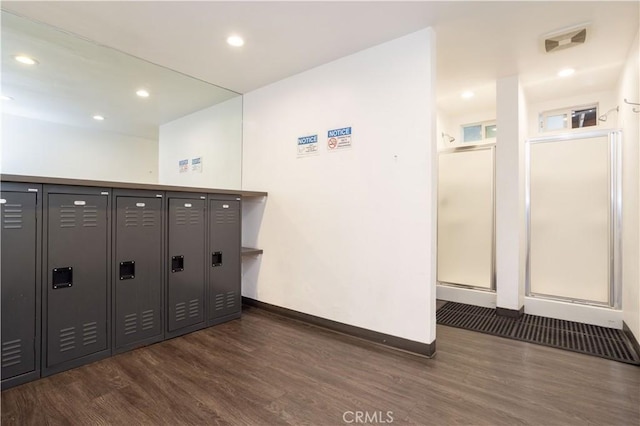 7205 Summertime Ln, Culver City, CA 90230 - interior space featuring recessed lighting