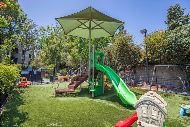 7205 Summertime Ln, Culver City, CA 90230 - view of community playground