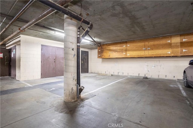 7205 Summertime Ln, Culver City, CA 90230 - parking garage with concrete block wall