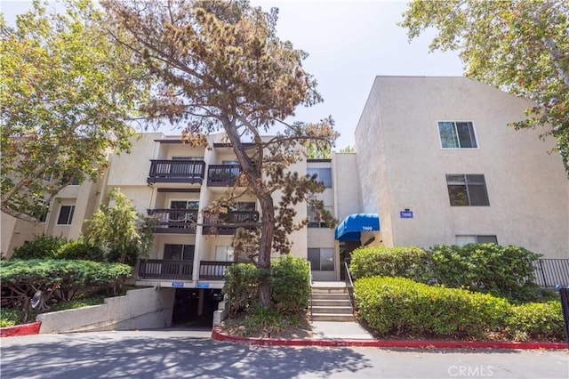 7205 Summertime Ln, Culver City, CA 90230 - view of property