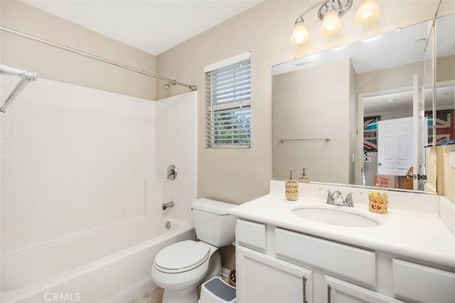 29 Quartz Ln, Ladera Ranch, CA 92694 - full bath featuring shower / tub combination and vanity
