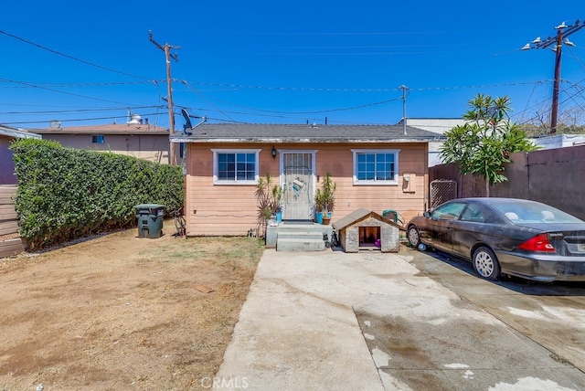 1270 S Hicks Ave, Los Angeles, CA 90023 - view of bungalow-style home