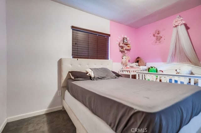 1270 S Hicks Ave, Los Angeles, CA 90023 - bedroom featuring baseboards
