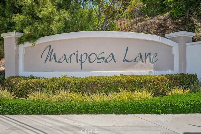 1757 Pierce Ln, Placentia, CA 92870 - view of community sign