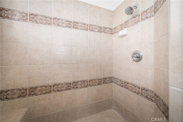 420 Augusta Ln, Placentia, CA 92870 - full bath with a tile shower