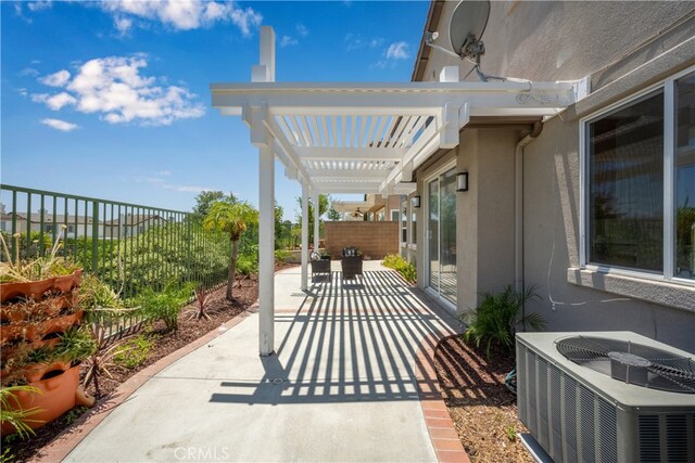 420 Augusta Ln, Placentia, CA 92870 - fenced backyard with a pergola and a patio