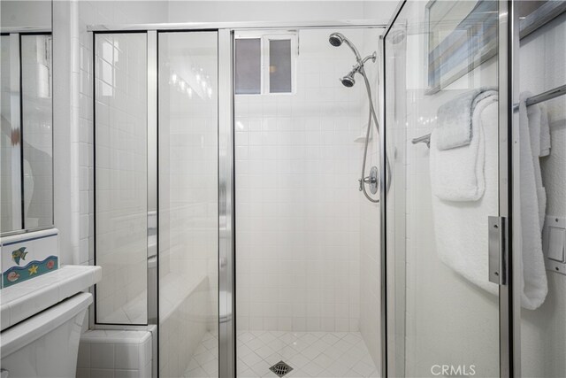 420 Augusta Ln, Placentia, CA 92870 - full bathroom featuring a shower stall