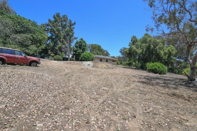 3096 Coral Tree Ln, Fallbrook, CA 92028 - view of yard