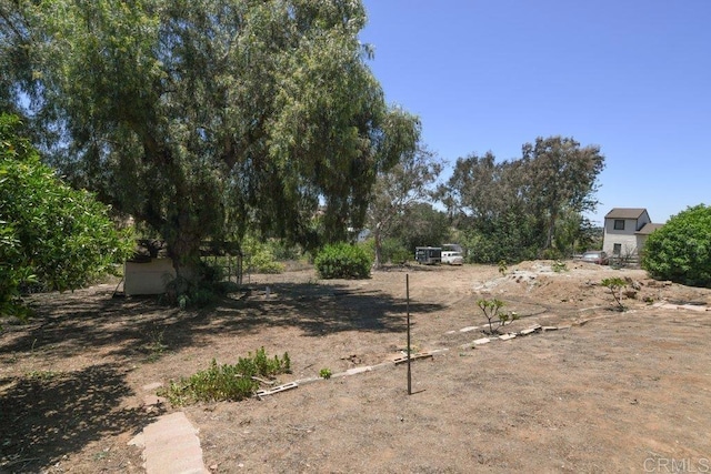 3096 Coral Tree Ln, Fallbrook, CA 92028 - view of yard