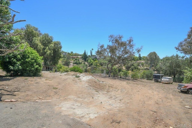 3096 Coral Tree Ln, Fallbrook, CA 92028 - view of yard